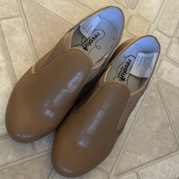 Revolution Dancewear Tan Tap Shoes size 6 Style #536; EUC - Picture 1 of 9